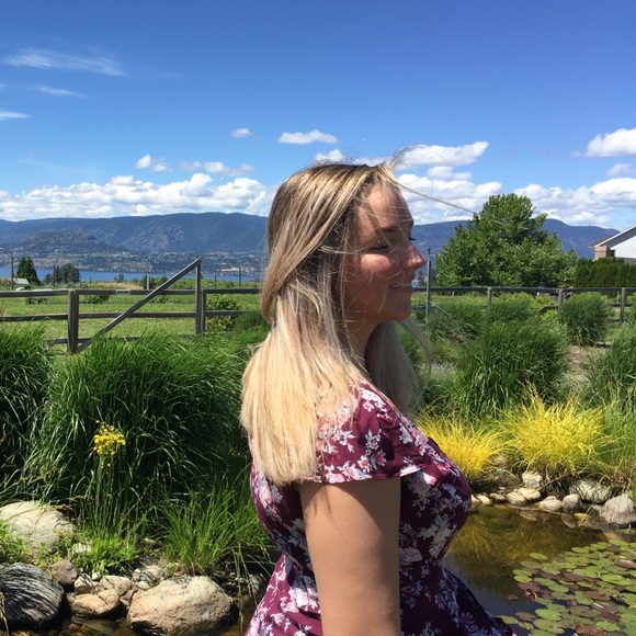 Meet your Posher, Anna - Picture 3 of 4